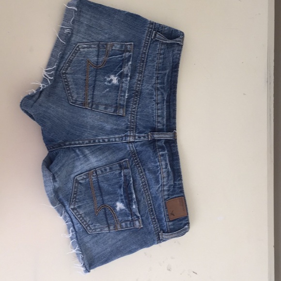 Shorts - Picture 2 of 4